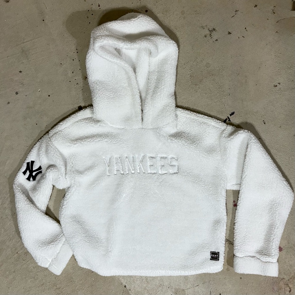 DKNY Sport New York Yankees Sherpa Hoodie Pullover White Women's Size Small - Picture 7 of 11